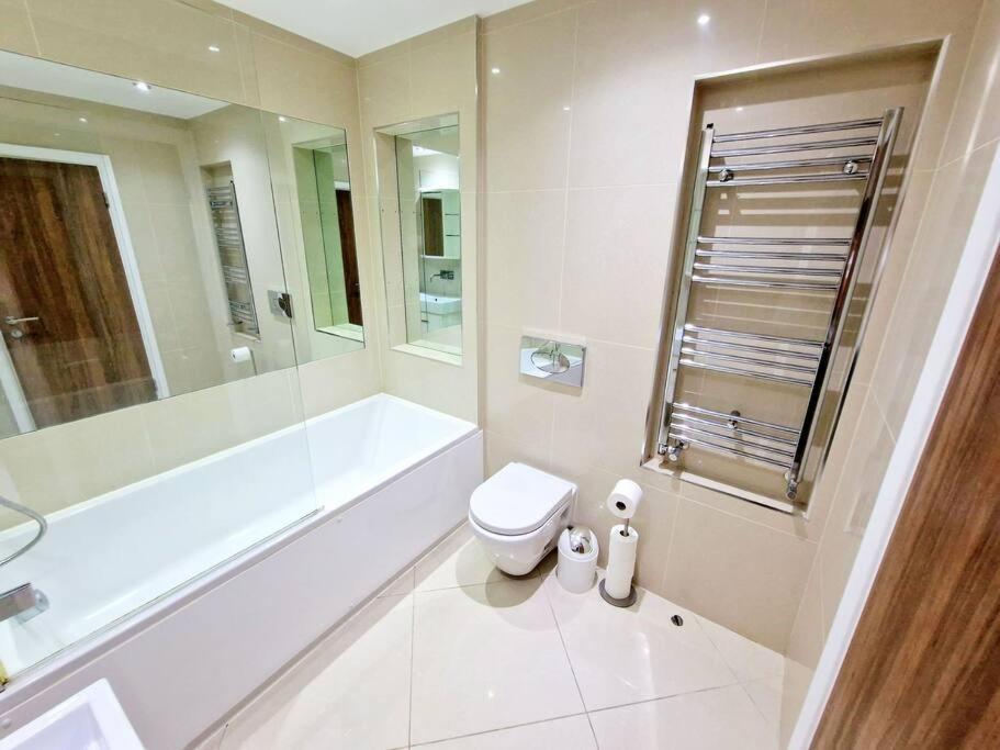 Modern Hyde Park Home With Private Entrance & Private Back Patio Near Bayswater & Paddington Stations Londra Exterior foto